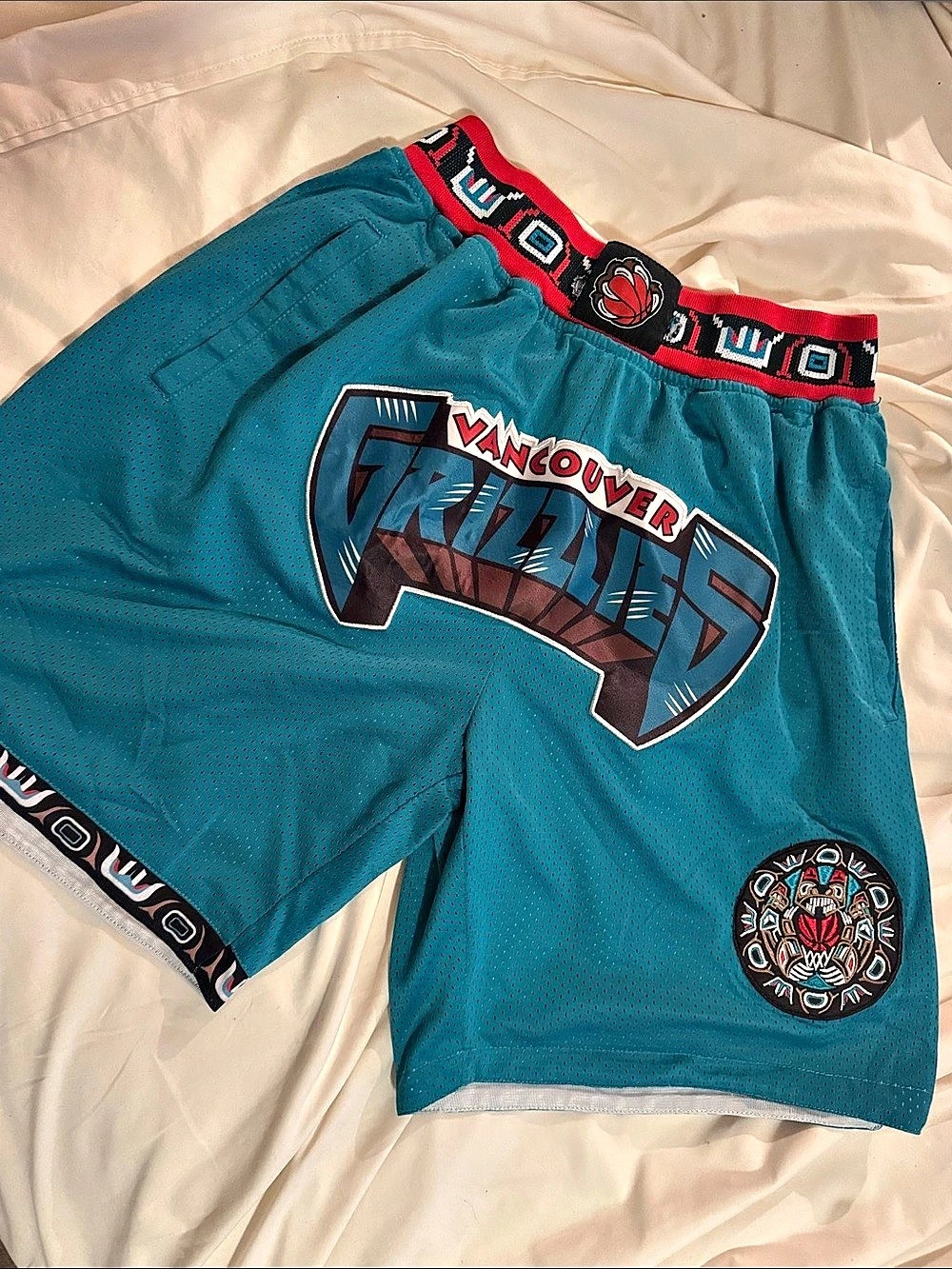 Just Don x Mitchell & Ness 1995 Vancouver Grizzlies Mesh Basketball Shorts 1995